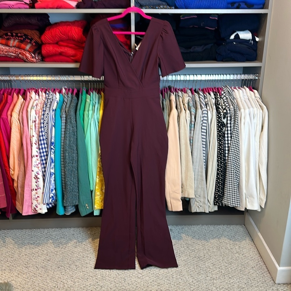Socialite purplish burgundy short sleeve cross over v neck size S NWOT​